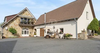 von_poll_real_estate_property_25159016_image_3