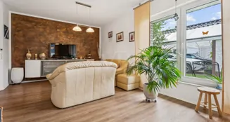 von_poll_real_estate_property_25159012_1_image_12