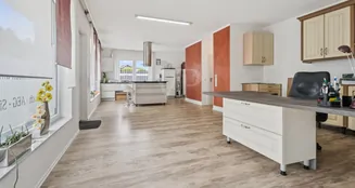 von_poll_real_estate_property_25159012_1_image_17