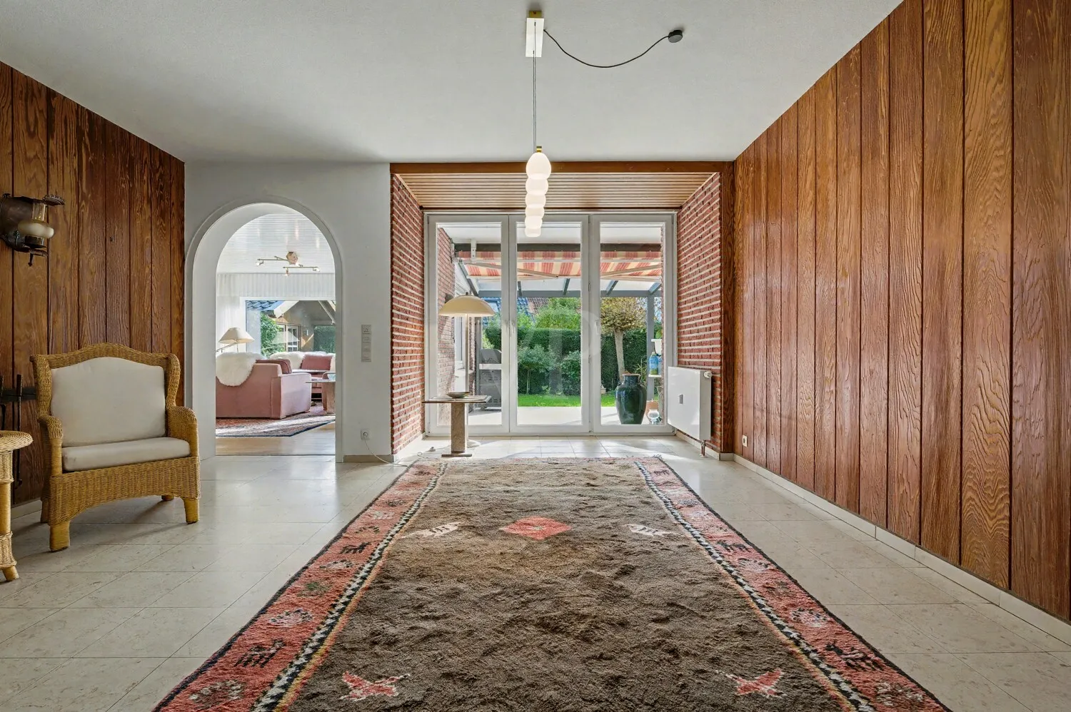 EG Kaminzimmer mit Zutritt zur Terrasse