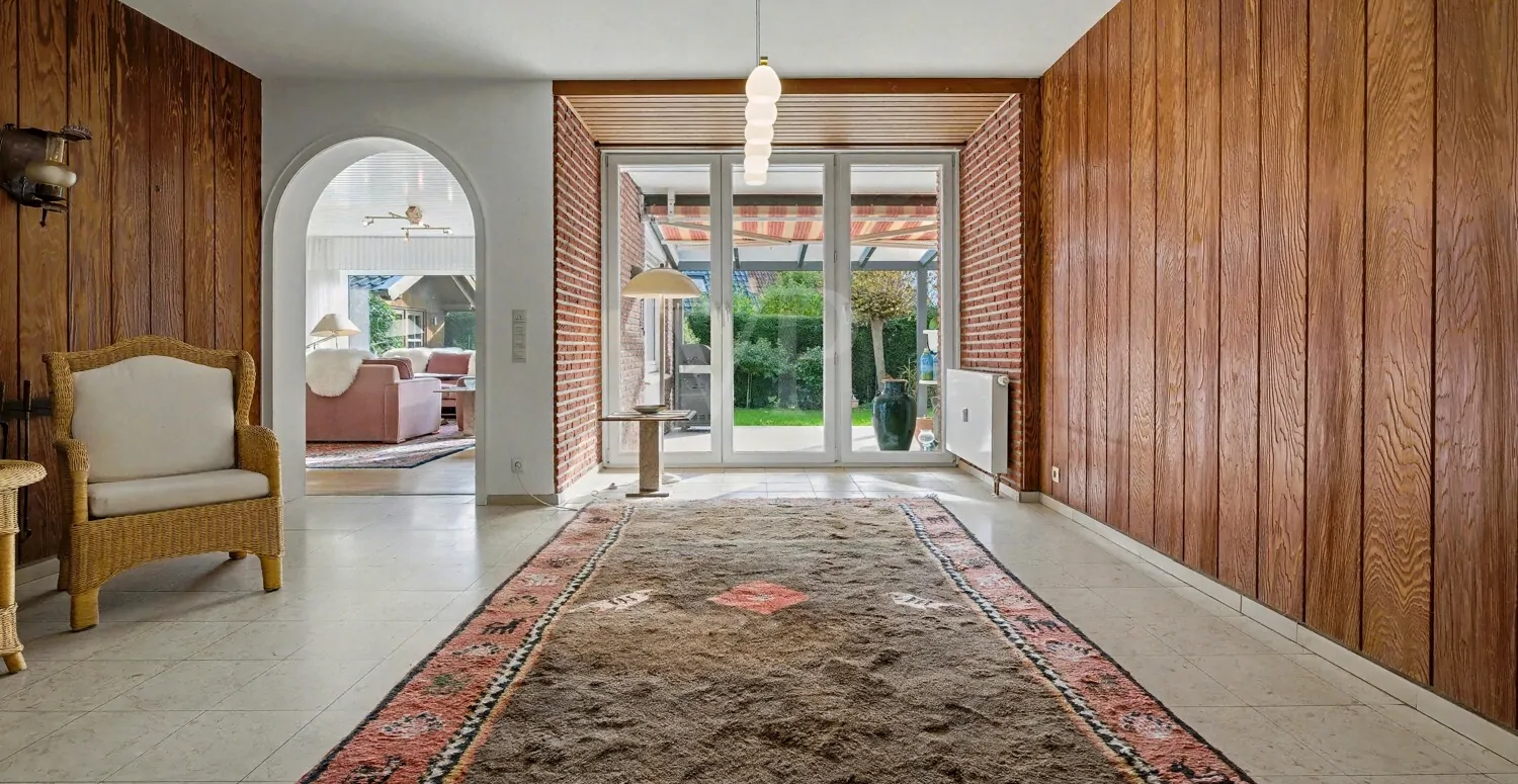 EG Kaminzimmer mit Zutritt zur Terrasse