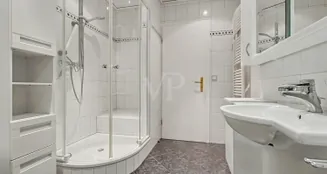 von_poll_real_estate_property_25150031_image_7