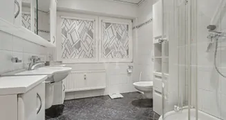 von_poll_real_estate_property_25150031_image_8