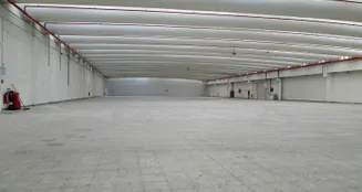 von_poll_real_estate_property_24150053_Ost_H1_image_2