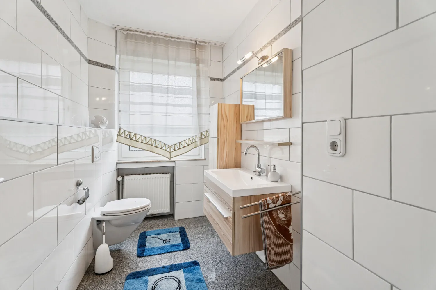 Gäste-WC EG