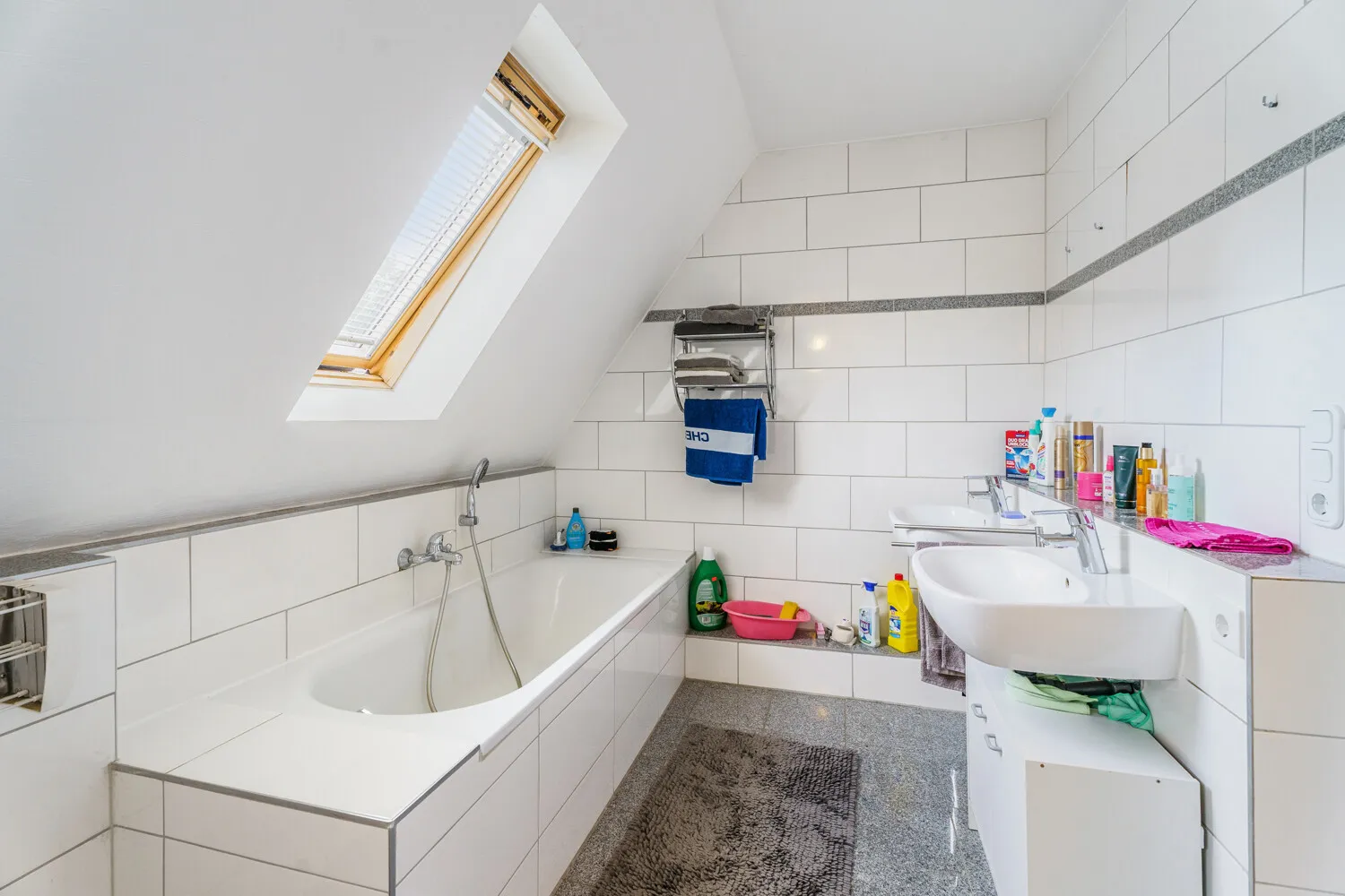 Badezimmer DG