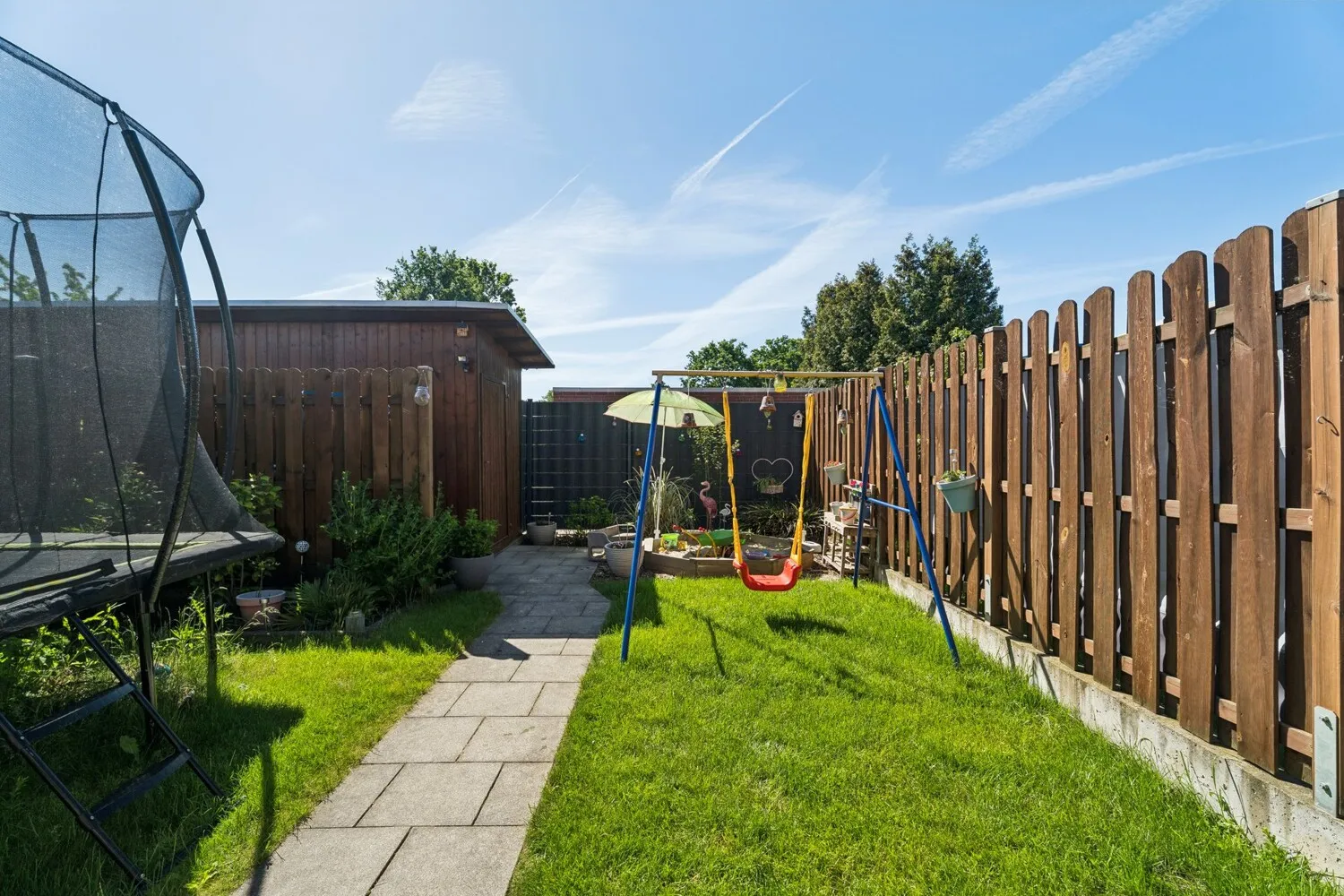 Idealer Garten für Kinder
