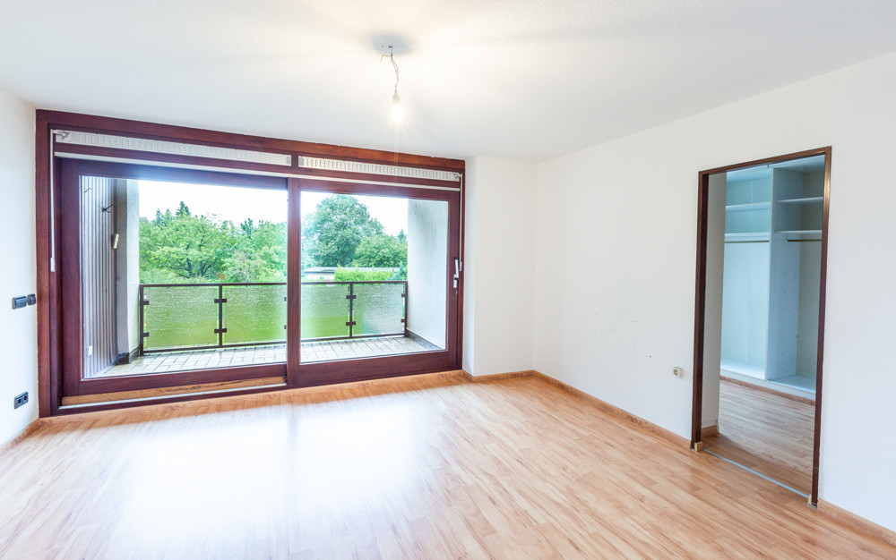 Schlafzimmer 1 mit begehbarem Kleiderschrank