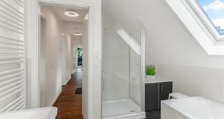 von_poll_real_estate_property_24053100.1_image_0