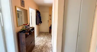 von_poll_real_estate_property_25053095_image_5