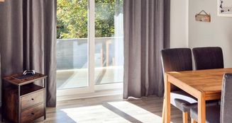 von_poll_real_estate_property_25053023_image_0