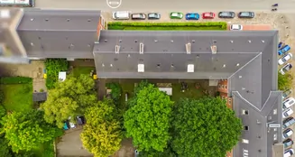 von_poll_real_estate_property_25053044.38_image_11