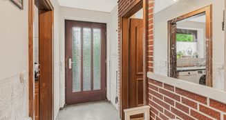 von_poll_real_estate_property_25053091_image_1