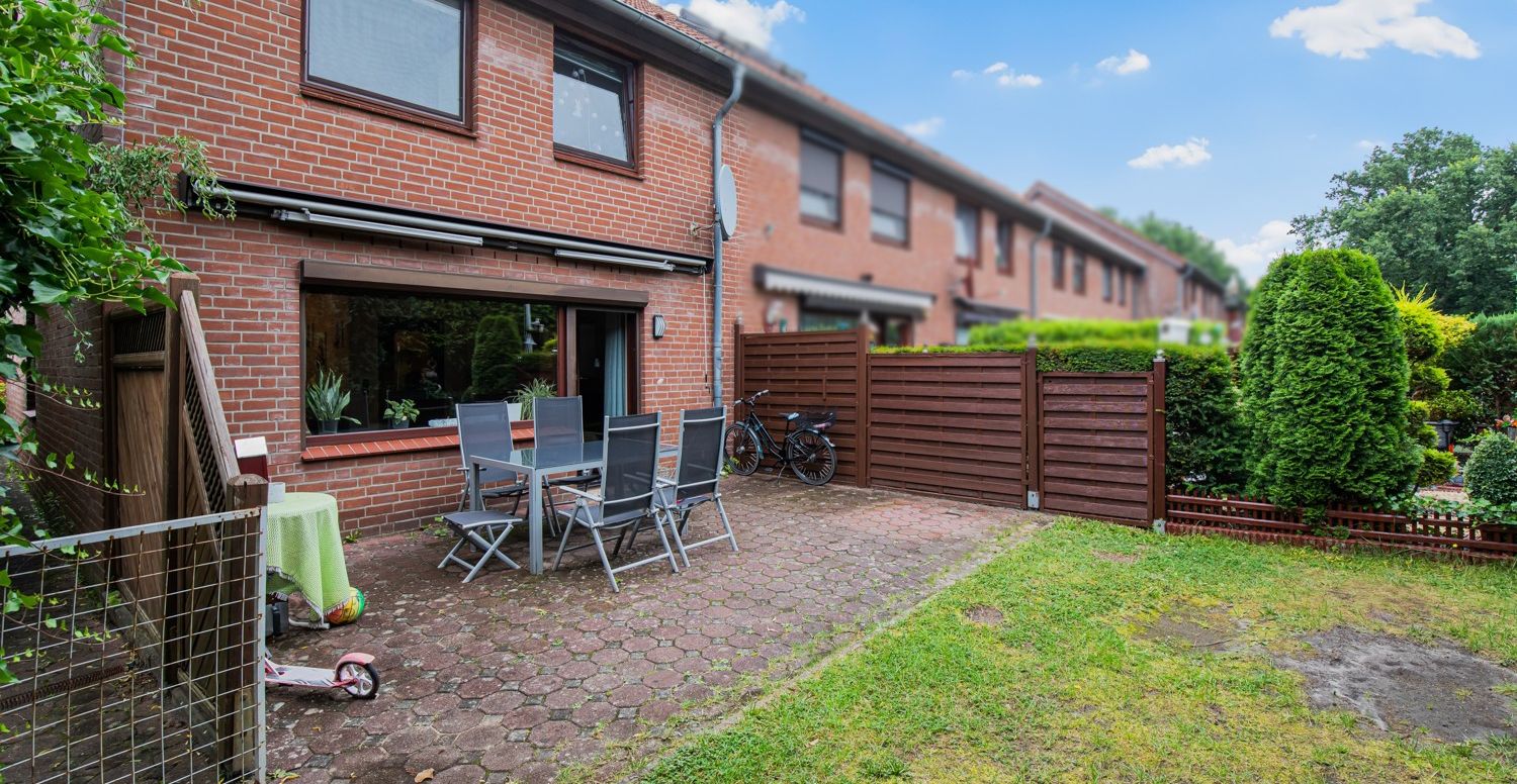 Terrasse mit Garten