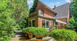 von_poll_real_estate_property_25053075_image_0