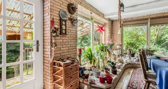 von_poll_real_estate_property_25053075_image_1