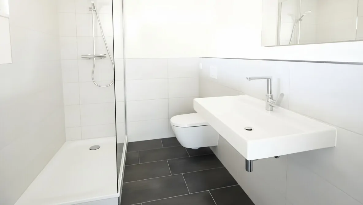 Bad en Suite mit Dusche