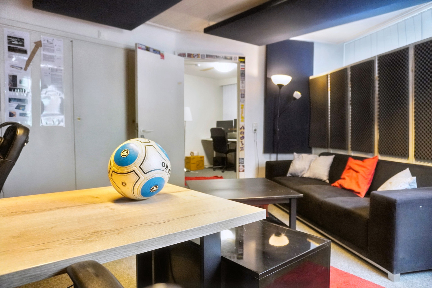 .Büro