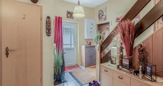 von_poll_real_estate_property_25053100_image_12