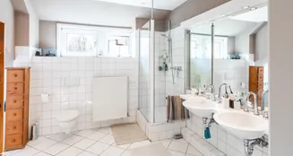 von_poll_real_estate_property_24053047.2_image_18