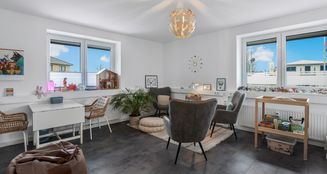 von_poll_real_estate_property_25471009.20_image_7