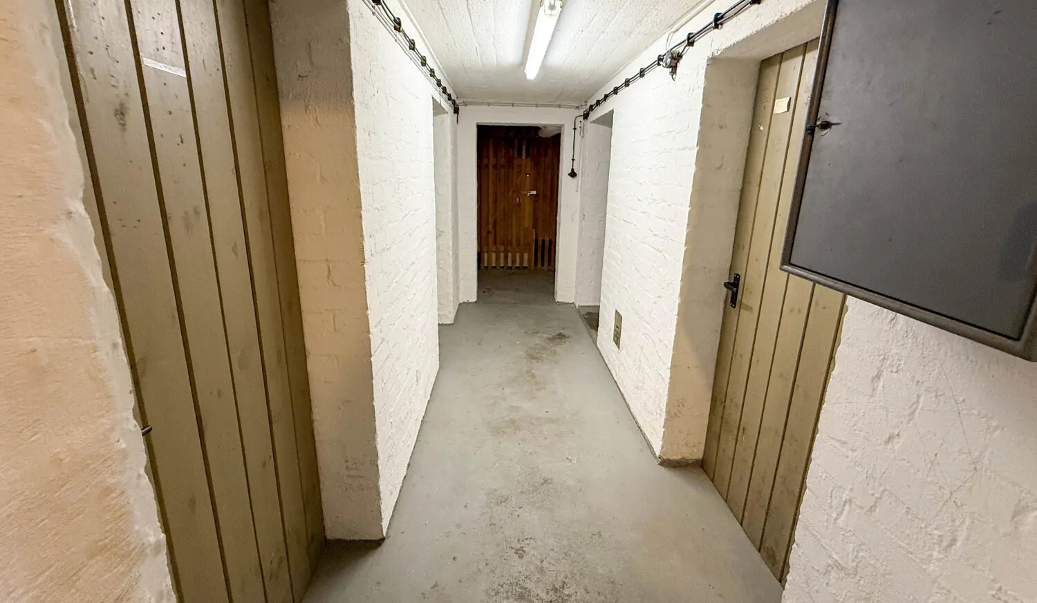 Gemeinschaftlicher Flur im Keller