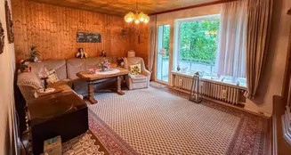 von_poll_real_estate_property_25053096_image_0