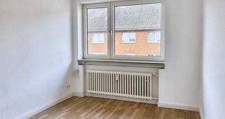 von_poll_real_estate_property_25053114_image_0