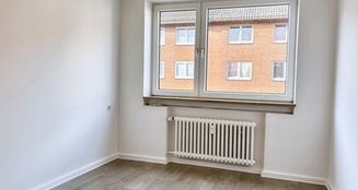 von_poll_real_estate_property_25053115_image_0