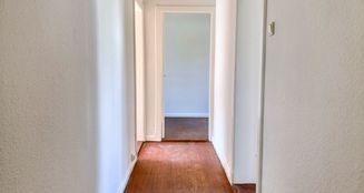 von_poll_real_estate_property_25053117_image_2