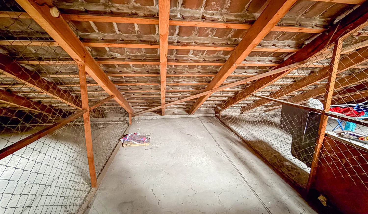 Eigenes Dachbodenabteil