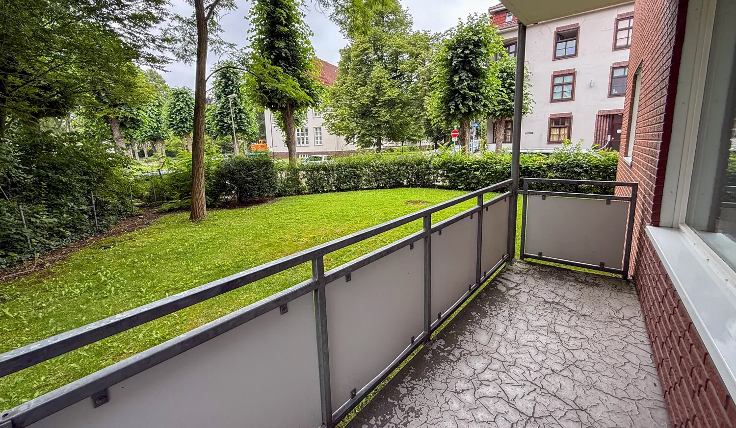 Eigener Süd/West Balkon