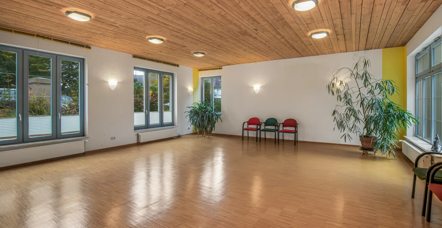 .Büroraum Souterrain