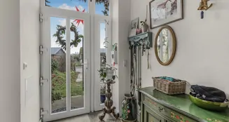 von_poll_real_estate_property_25053175_image_15