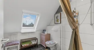 von_poll_real_estate_property_25053175_image_7