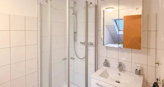 von_poll_real_estate_property_25053158_image_3