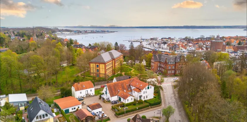 von Poll Immobilien GmbH