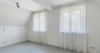 von_poll_real_estate_property_25053075.10_image_4