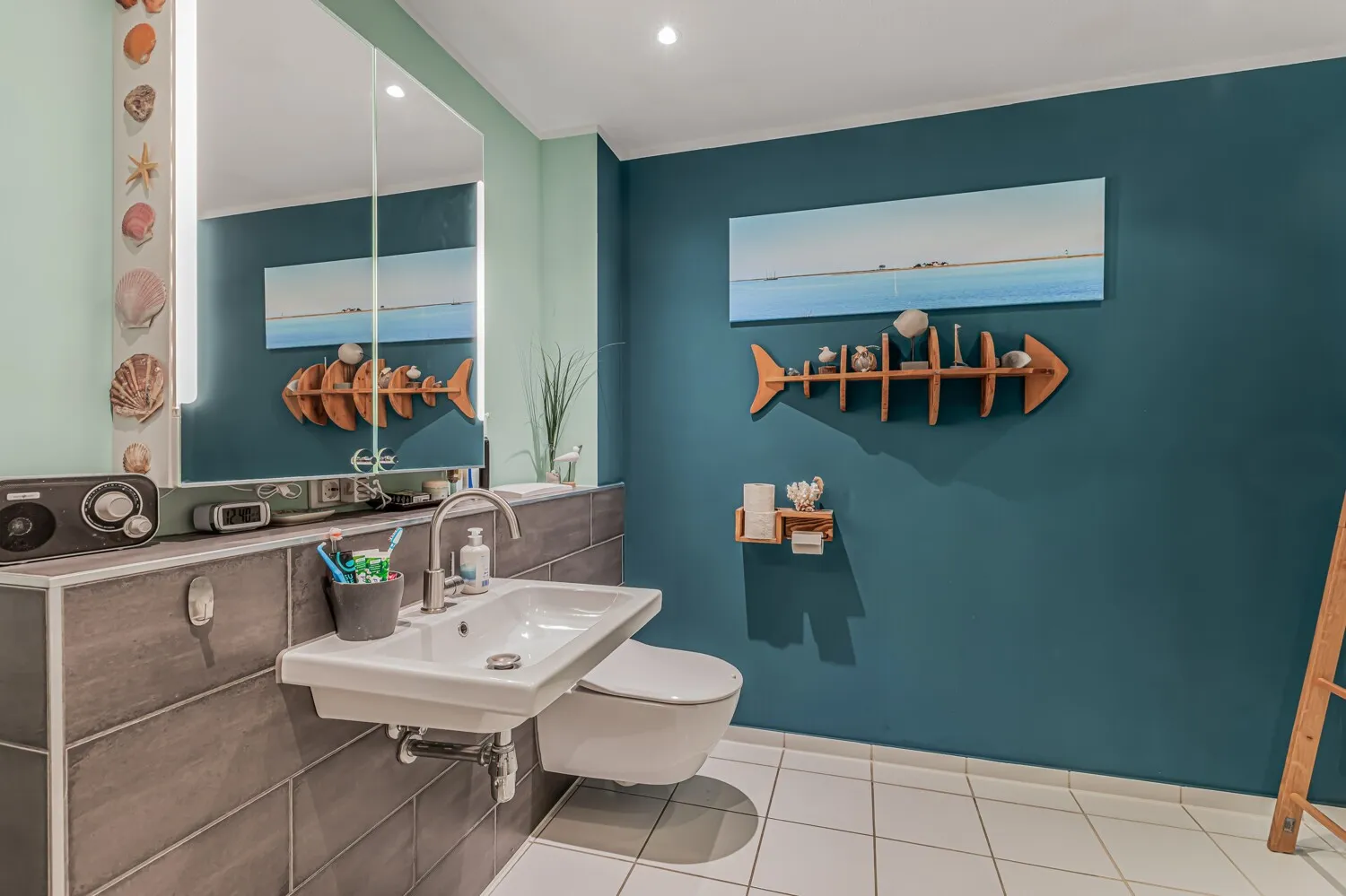 Badezimmer Ansicht I