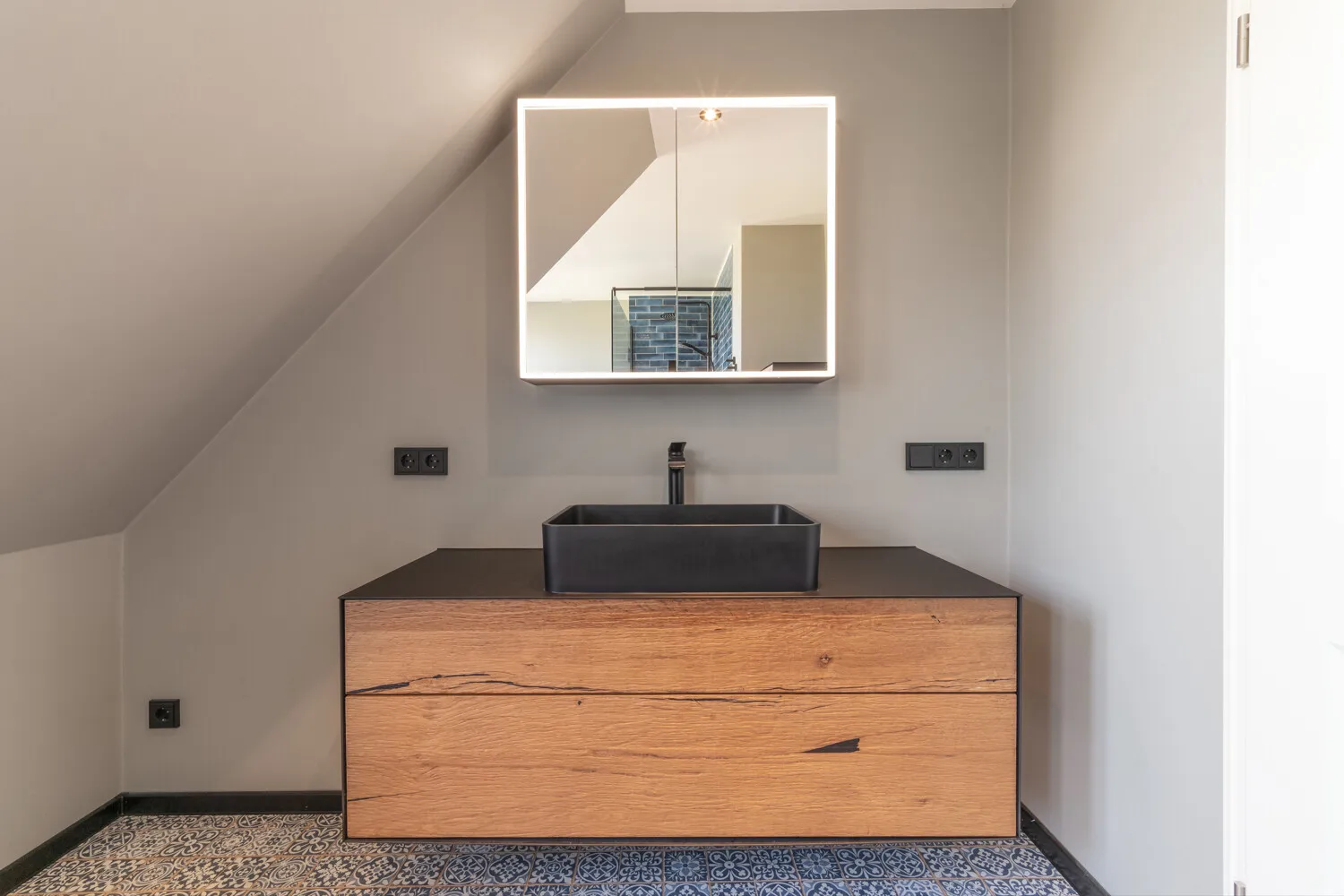Badezimmer Ansicht II