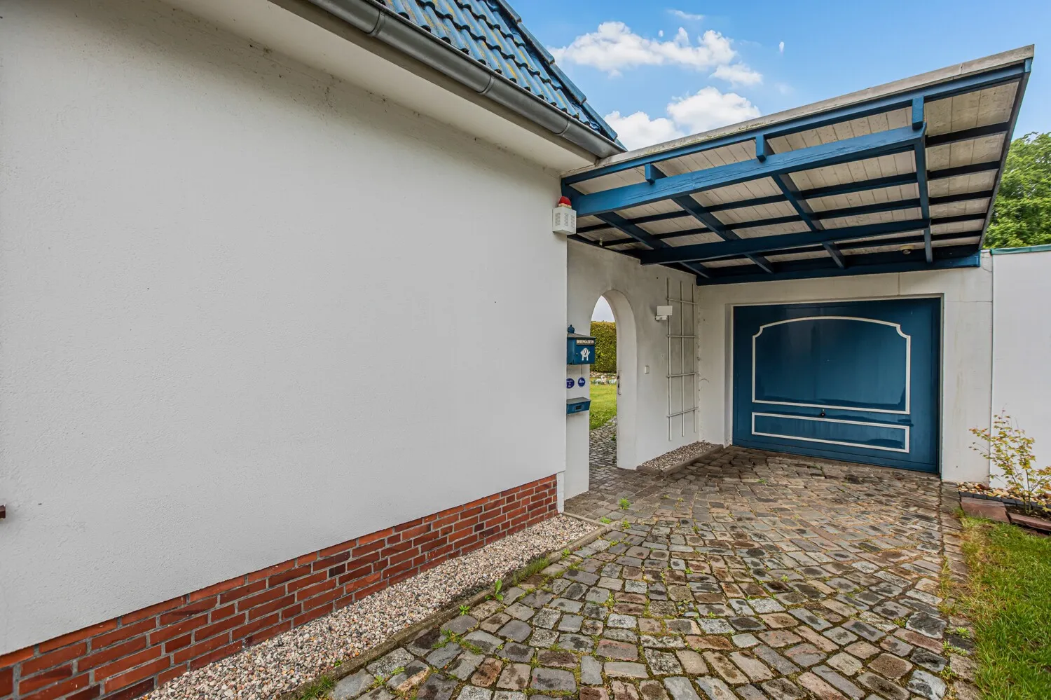 Eingangsbereich / Garage