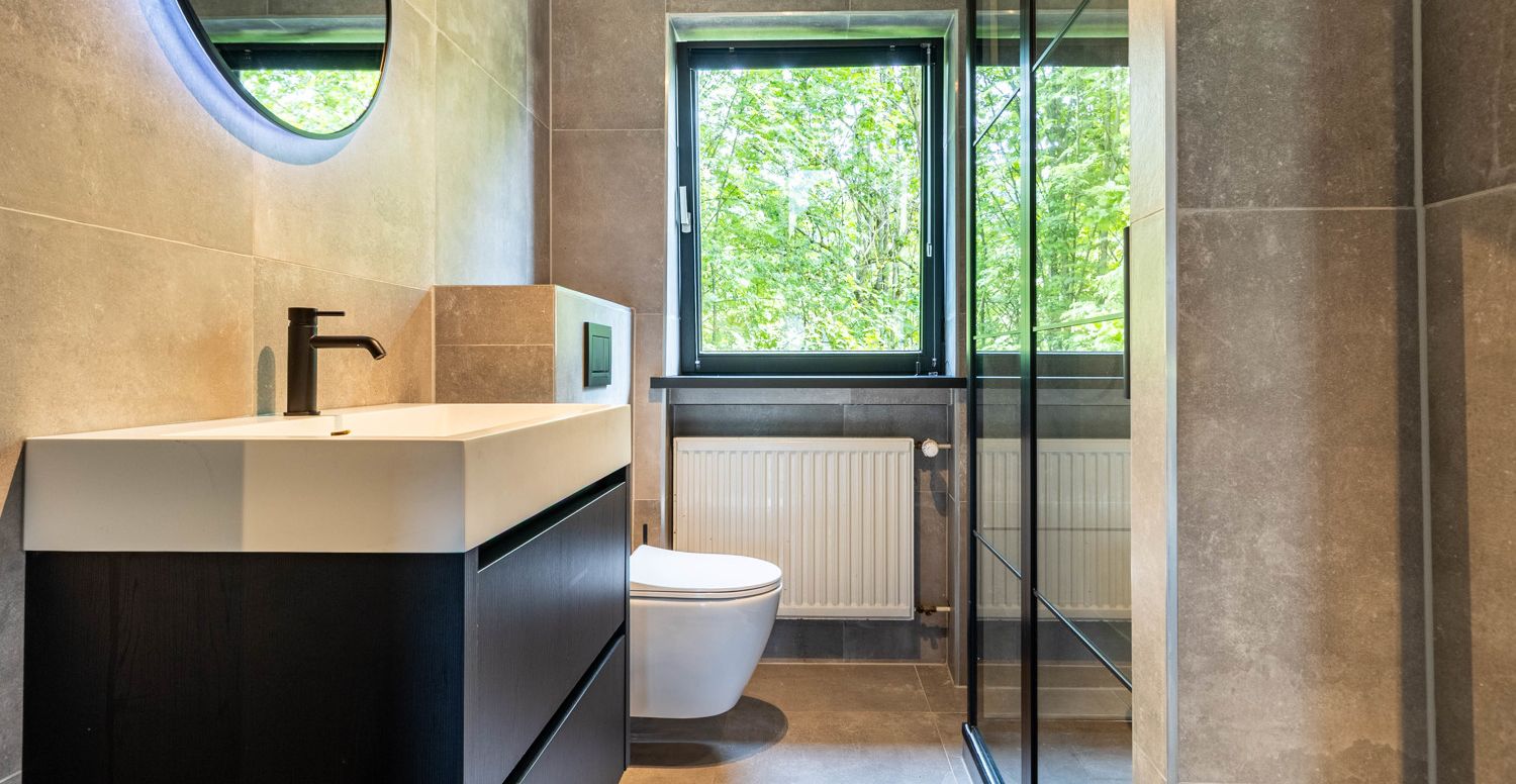 Badezimmer Ansicht 1