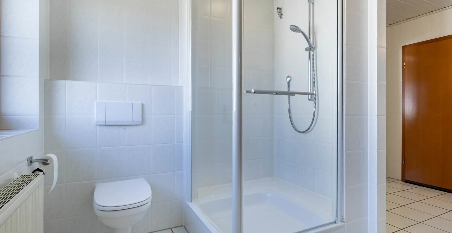 Badezimmer Obergeschoss Ansicht 2