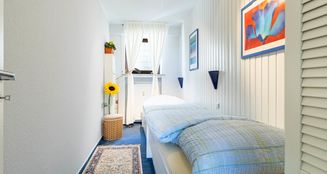 von_poll_real_estate_property_25126015_image_4