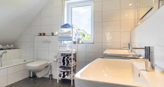 von_poll_real_estate_property_25126026_image_8