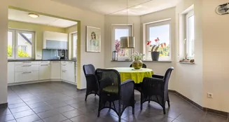 von_poll_real_estate_property_25126026_image_2