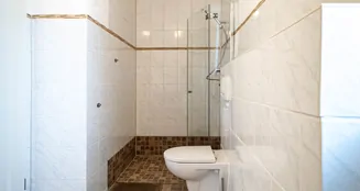 von_poll_real_estate_property_25198021_image_7