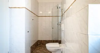 von_poll_real_estate_property_25198021_image_7