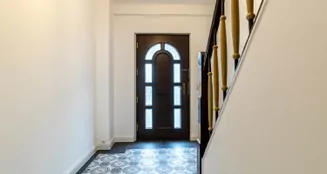 von_poll_real_estate_property_25198021_image_1