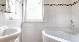 von_poll_real_estate_property_25126036_image_5